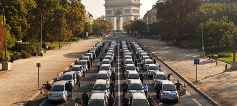 Autolib' Cars Arc De Triomphe